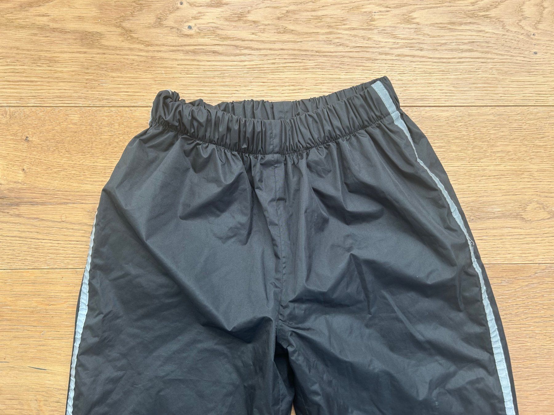Trevolution Pantaloni: Kinder- Regenhose TREVOLUTION schwarz 152 – Nuovo (secondo la descrizione) da Grub AR venduto da DukeStatham 2