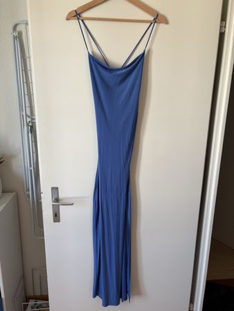 Kleid Pull&Bear blau rückenfrei Grösse M guter Zustand