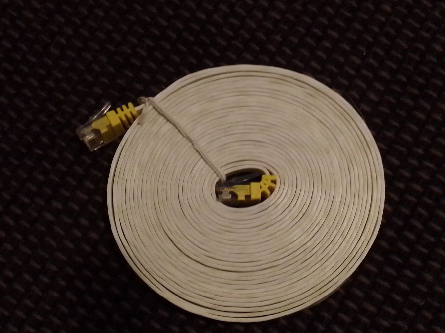 Cavi: Cavo ethernet - piattina - 5 metri – Usato da Porza venduto da ulletta1