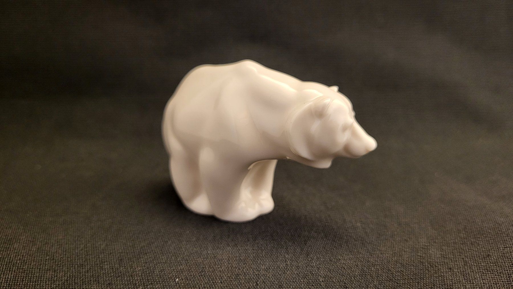 Hutschenreuther Statuette: Porzellan-Eisbär HUTSCHENREUTHER – Usato da Basel venduto da spinne02 2
