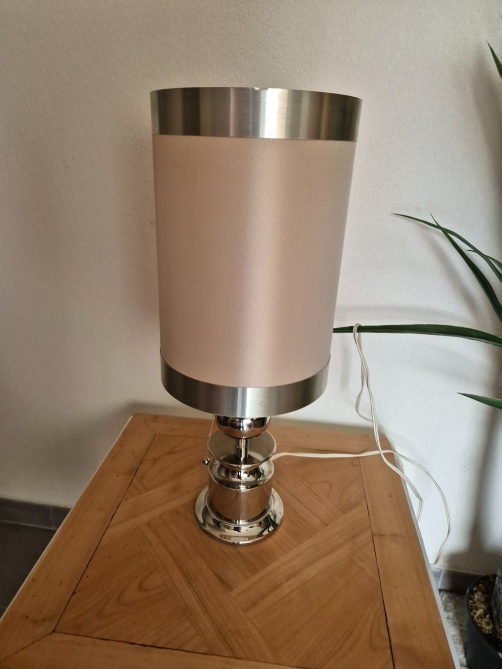 Lampade: Lampe de table italienne des années 1970f – Usato da Fully venduto da tameab 1