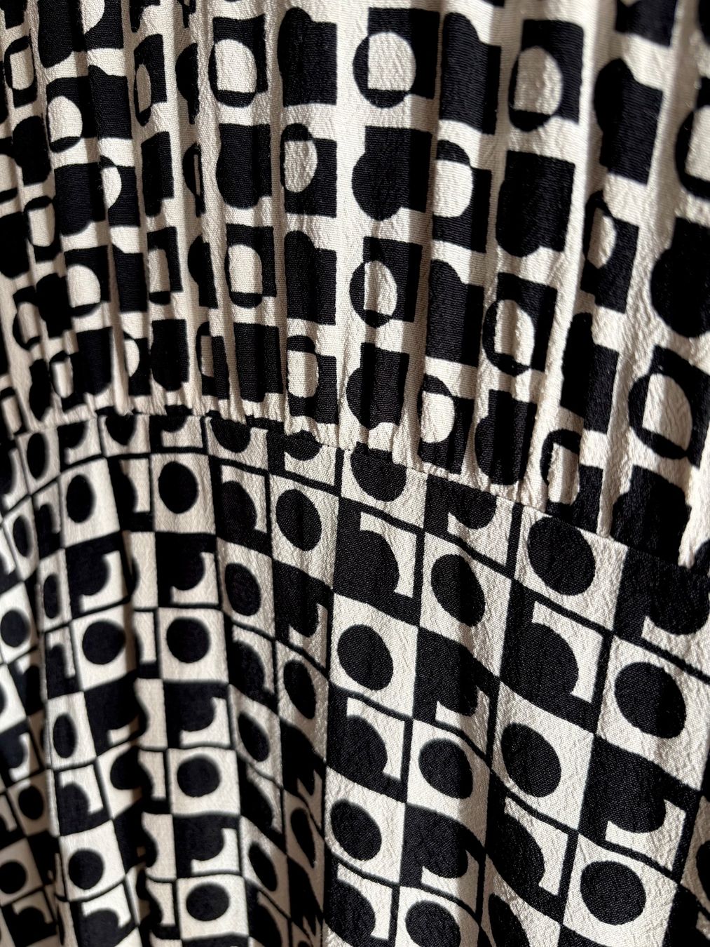 Esprit Vestiti: Langes Viskosekleid mit Unterkleid – Nuovo (secondo la descrizione) da Niederrohrdorf venduto da Madoqua 6