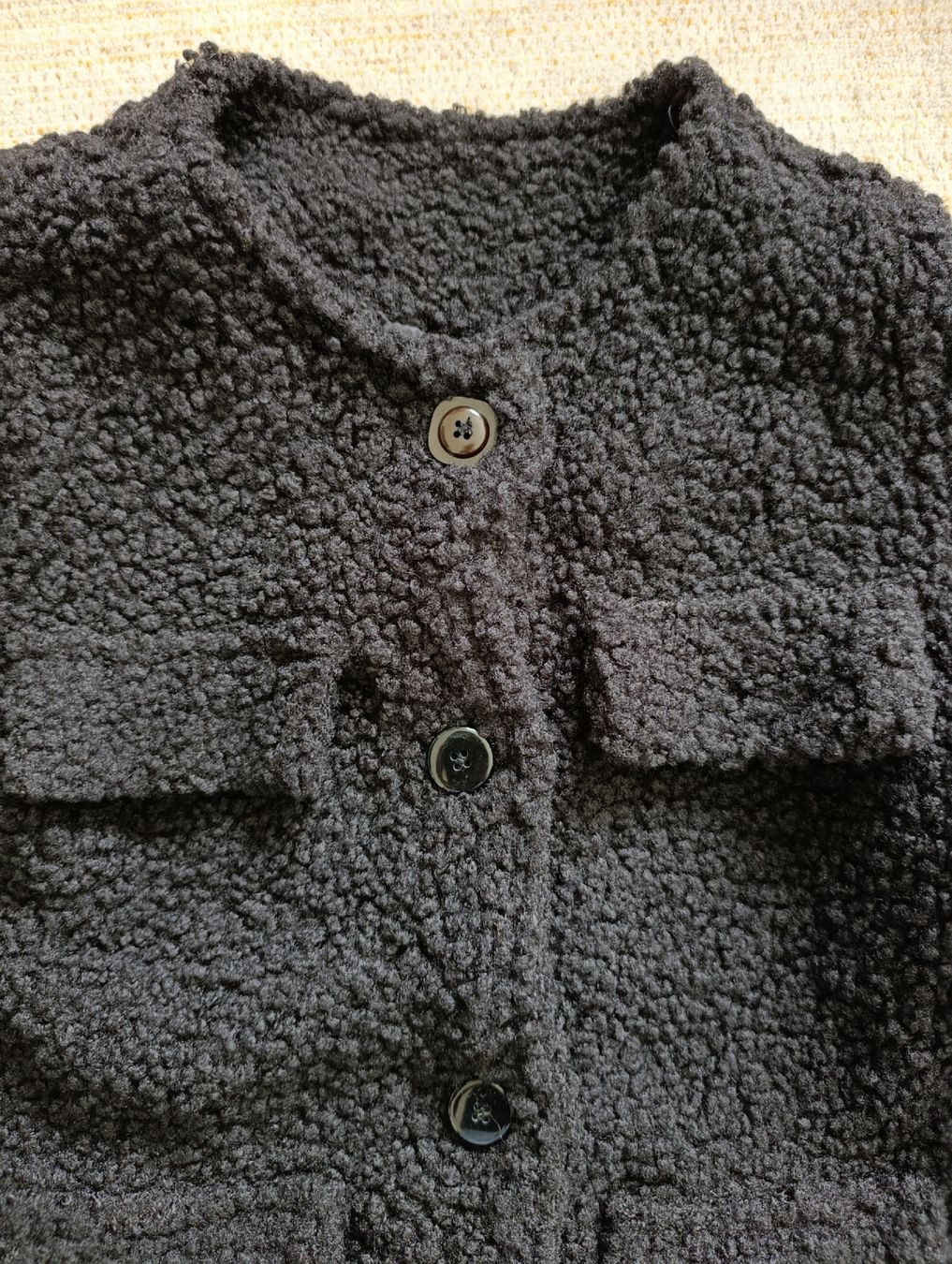 Giacche: VESTE COURTE PELUCHE NOIR S – Usato da Sierre venduto da shirley04 2