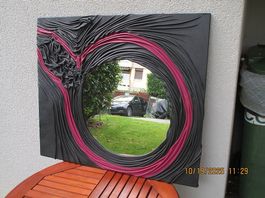 miroir sur panneau en cuire