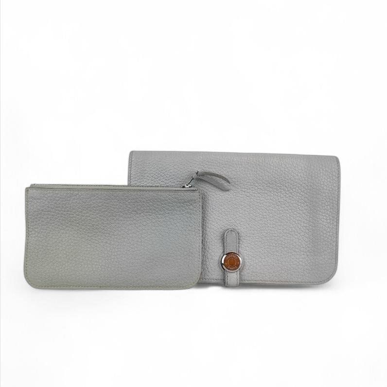 Hermès Brieftaschen: Portefeuille Hermès Dogon Duo – Gebraucht aus Montreux von CashPay_Montreux
