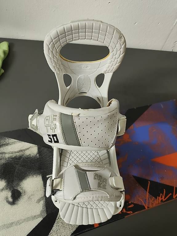 Board: Nitro Freestyle Snowboard inkl. Bindung – Usato da Lachen SZ venduto da Kamelfluesterer 2