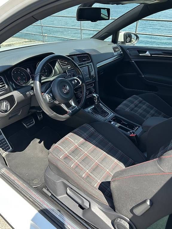 Autos: Volkswagen Golf GTI Performance DSG 230cv – Gebraucht aus Losone von Ivanpuseljic 3