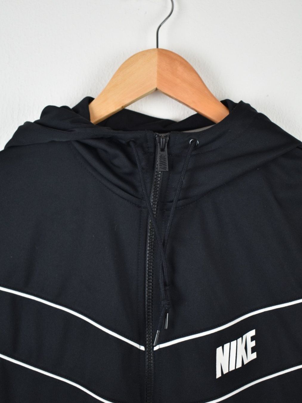 Nike Giacche: Nike Trainingsjacke Gr.S, neuwertig – Nuovo (secondo la descrizione) da Nürensdorf venduto da 2ND_STORY 1