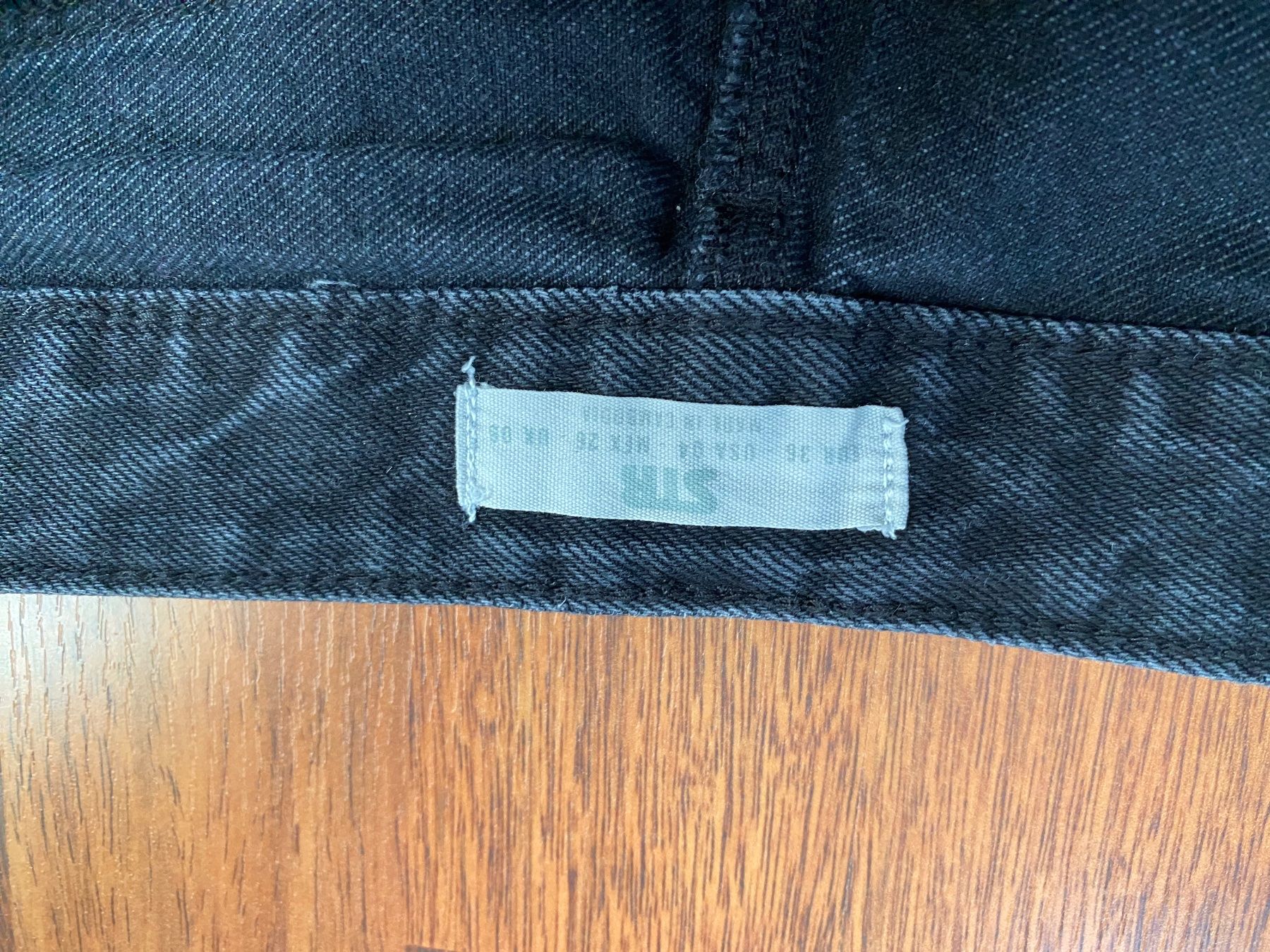 Stradivarius Jeans: Schwarze Jeans Stradivarius Gr. 36 – Usato da Stadel b. Niederglatt venduto da sandart 1