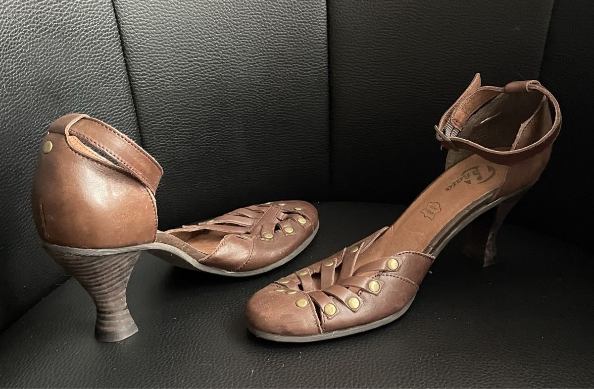 Scarpe da donna: Damen Schuhe Bata Größe 36 – Nuovo (secondo la descrizione) da Obergösgen venduto da File75
