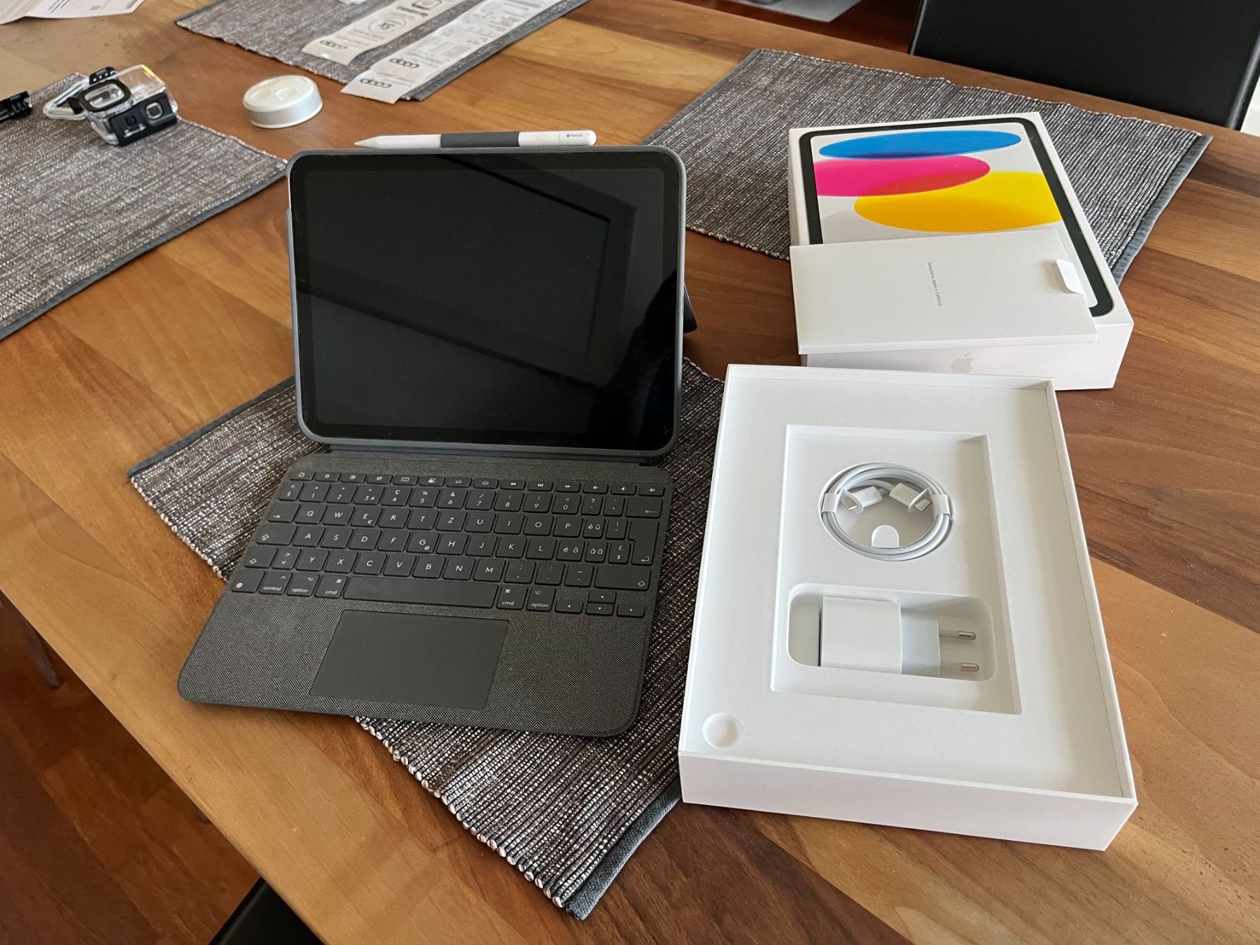 Apple Tablettes PC: iPad 10th Generation Wi-Fi 64GB silver – D'occasion à Schaffhausen par Kropfm