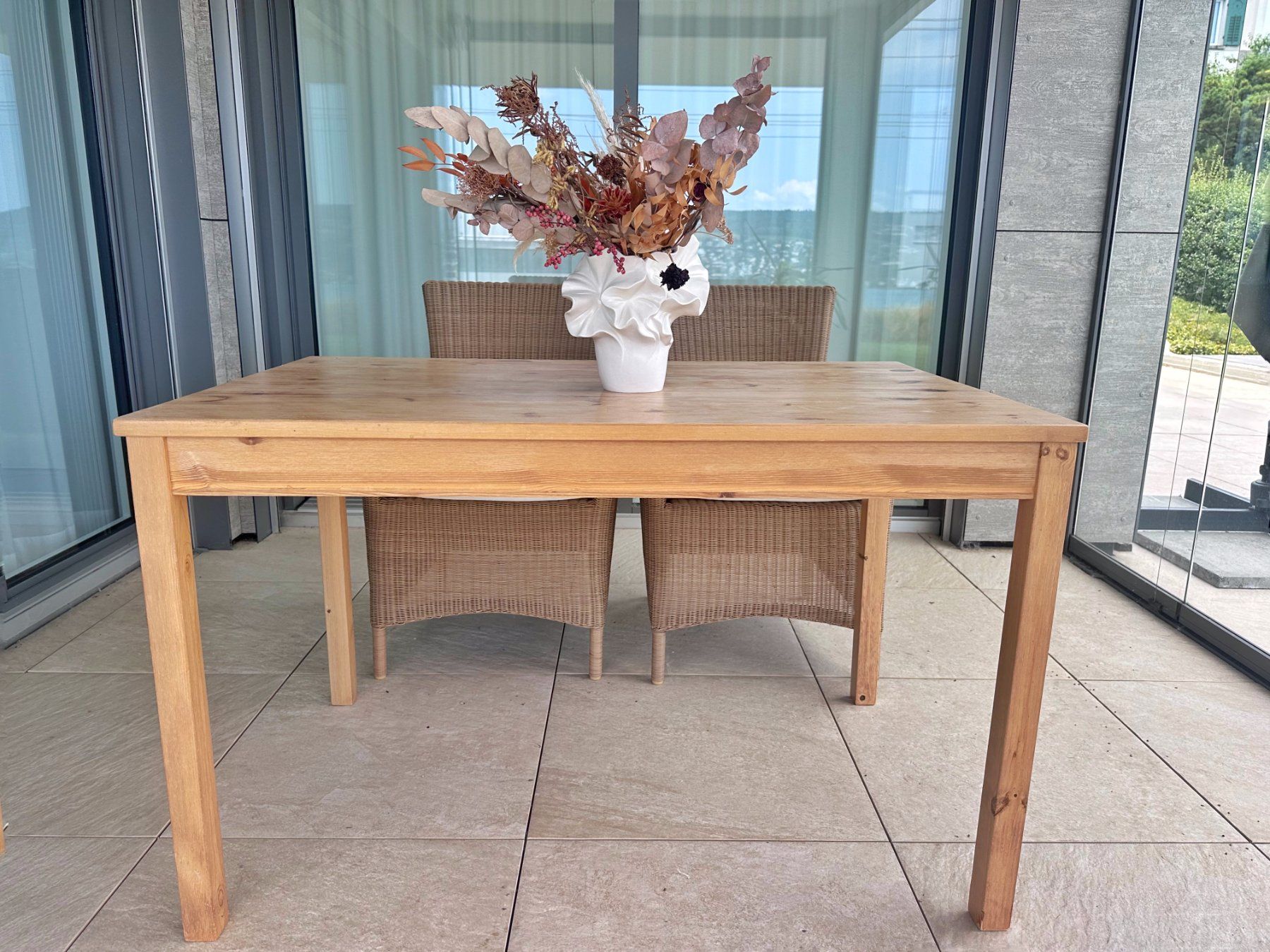 Tischset: Wooden Table and Armchair Set – Gebraucht aus Thalwil von nak0nakatz