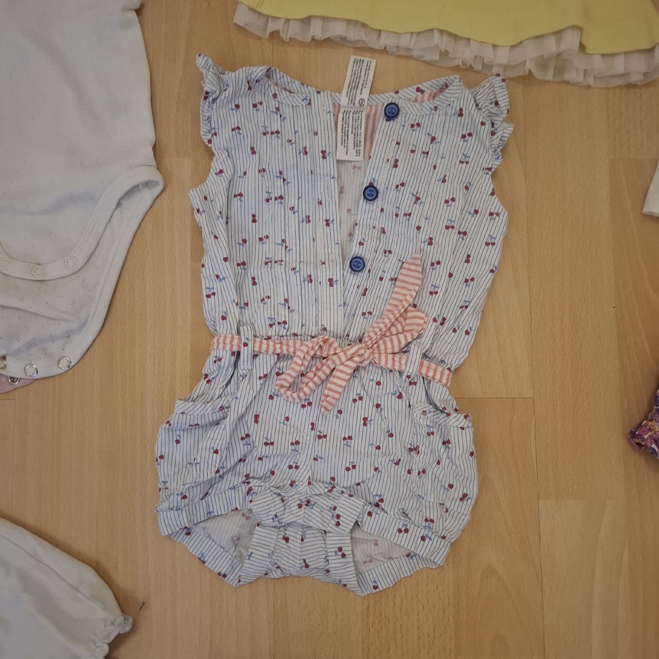 Lotti & Set di vestiti: Sommer Set Mädchen Kleider Bodies Grösse 62 – Usato da Winterthur venduto da fraenzitwo 3