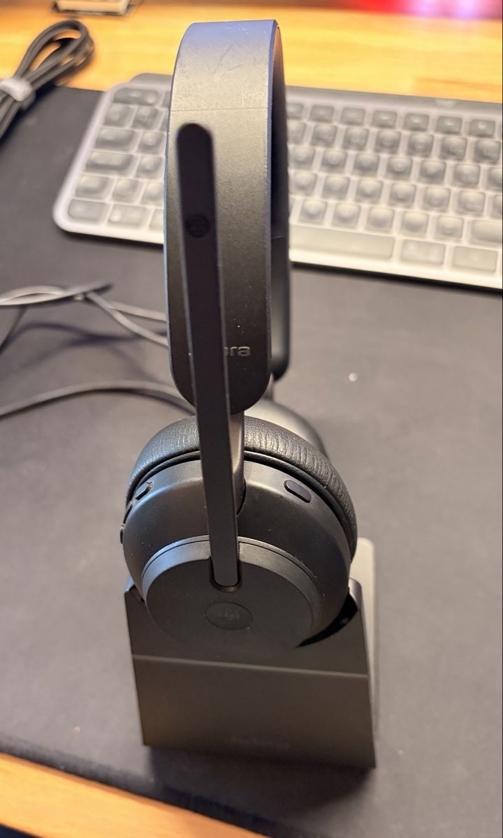Jabra Casques audio: Headset Jabra Evolve2 65 + charging Station – D'occasion à Bern par Porknok 3
