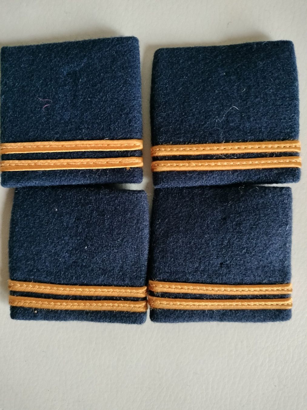 Schweizer Armee Uniformi: Schweizer Armee Militär Uniform Schulterpatten – Usato da Schwanden Sigrisw venduto da cadieux71