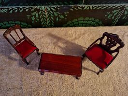 Schönes Puppenstuben-Set, 3-teilig aus Holz mit Samt