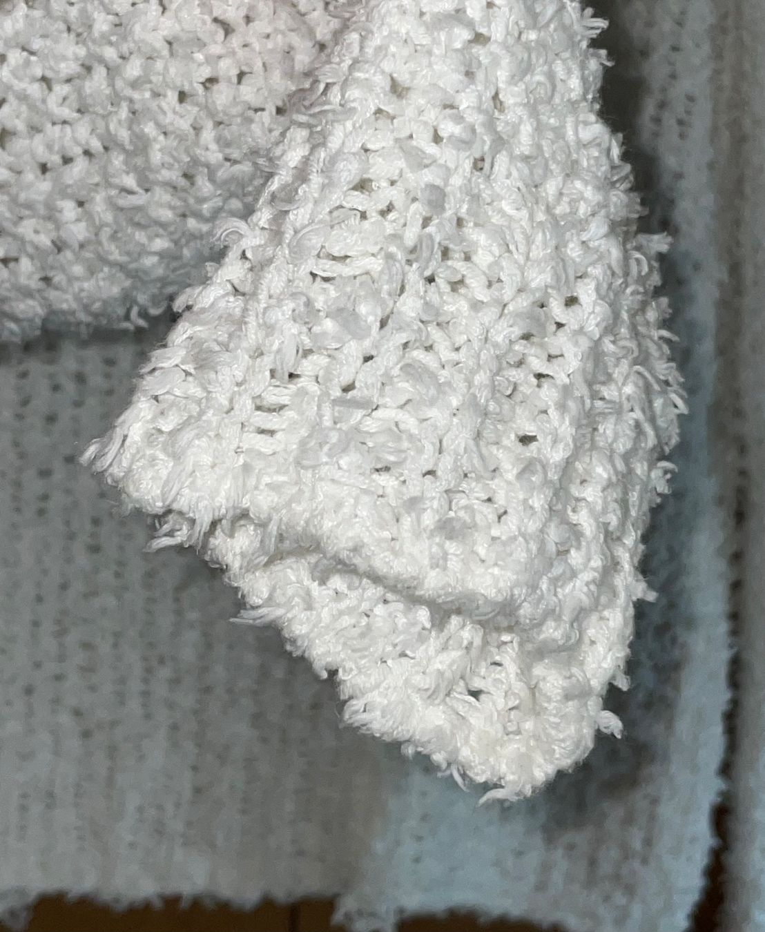 Maglioni & Felpe: ALLES RAUS Designer Strick – Usato da Kloten venduto da simones.thriftshop 3