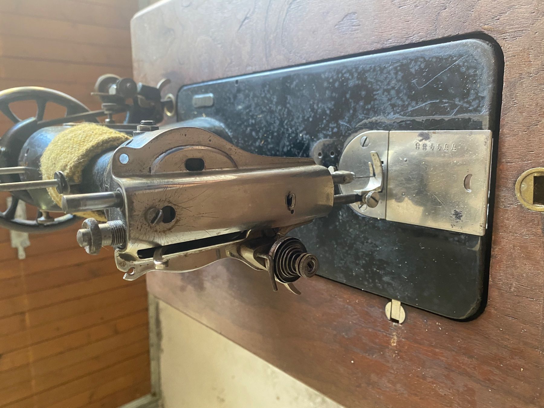 Singer Nähmaschinen: Schöne alte Nähmaschine – Gebraucht aus Mosnang von Goldwasser 3