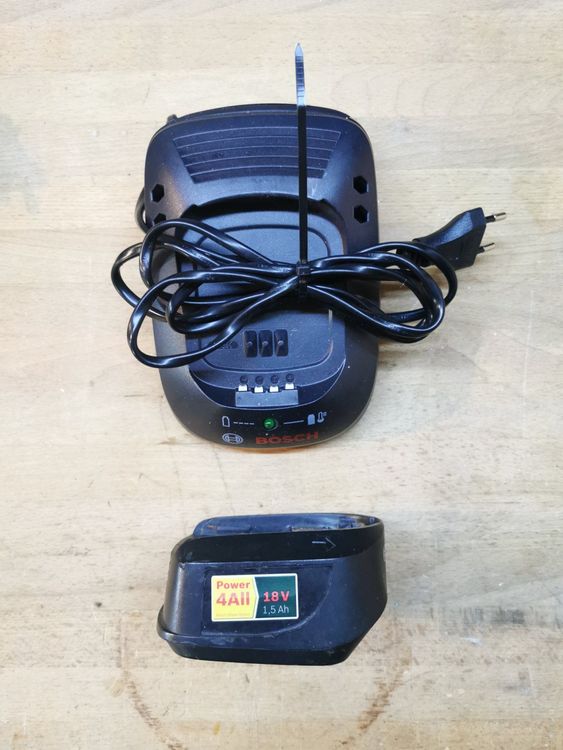 Bosch 2607225516 Chargeur Standard Pour Batteries Bosch 3,6V / 10,8V Al