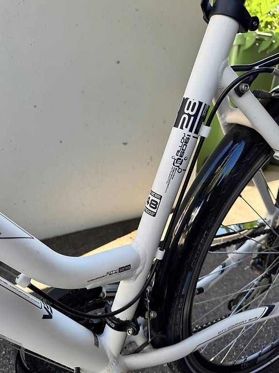 Vélos: Damen Fahrrad – D'occasion à Grenchen par logisch14 2