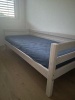Kinder-/Einzelbett 90 × 200 cm inkl. Matratze & Lattenrost