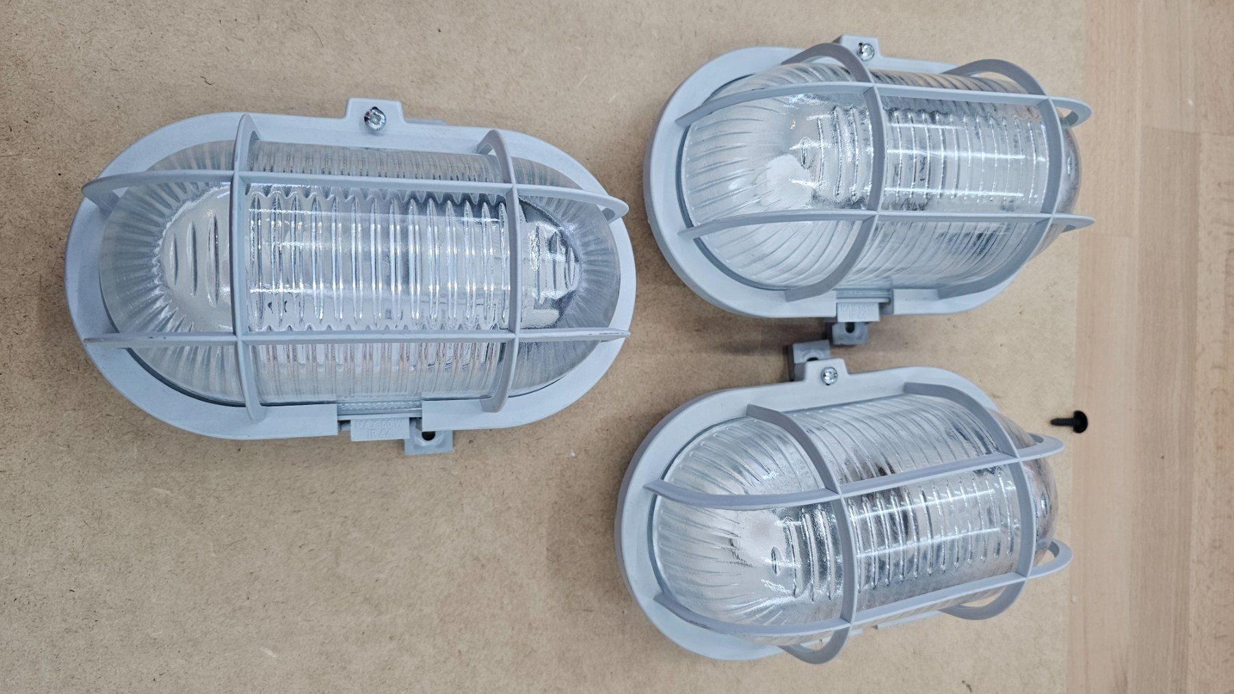Lampade: Lampenfassungen – Nuovo (secondo la descrizione) da Bettlach venduto da Natan3