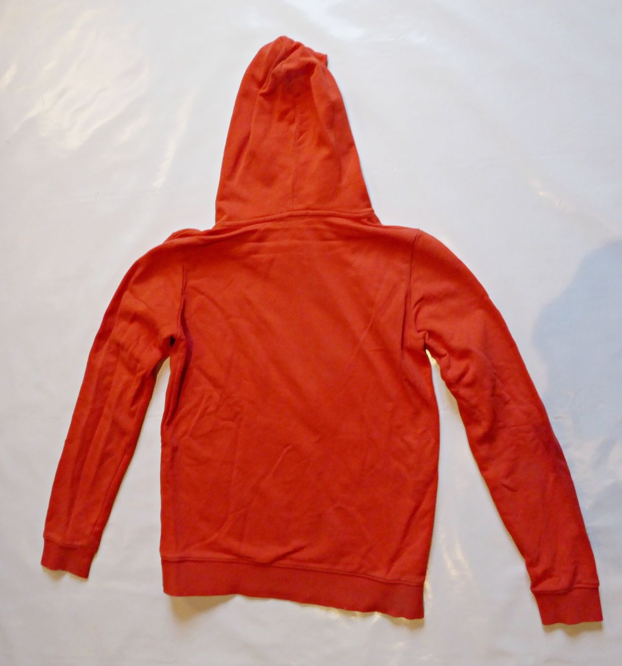 Calvin Klein Pullover & Sweatshirts: Calvin Klein Hoodie rot – Gebraucht aus Bern von pedalo02 1