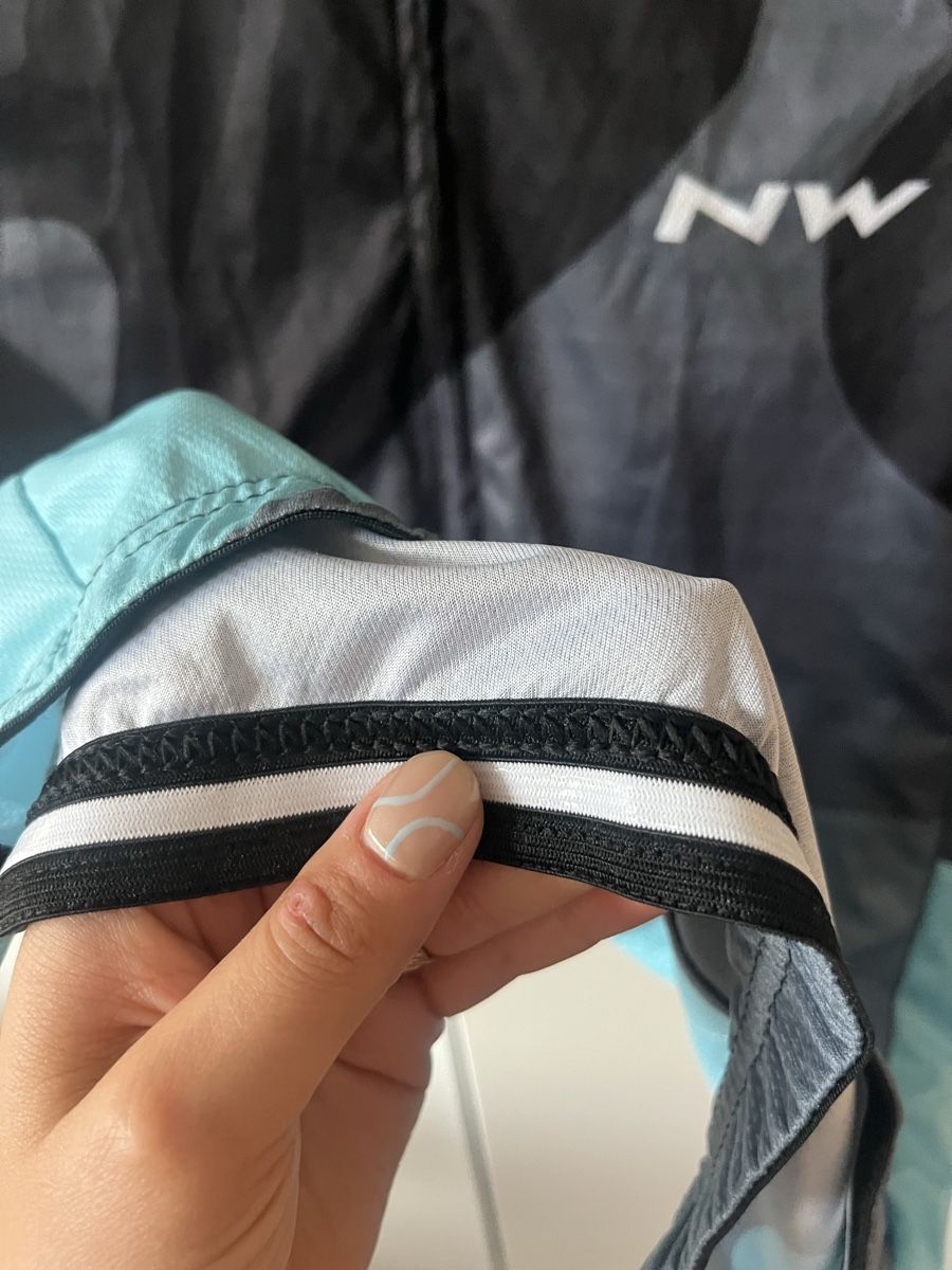 Northwave Canottiere & Pantaloni: Maillot de vélo Northwave taille M  – Usato da Aigle venduto da sow_m7gm 3