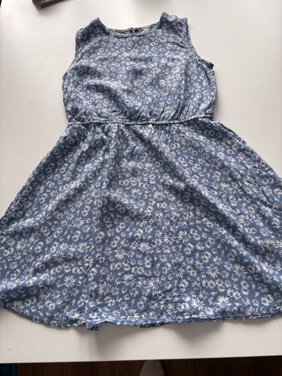 Lotti & Set di vestiti: Kleiderpaket 134/146 – Usato da Escholzmatt venduto da sukides55 5