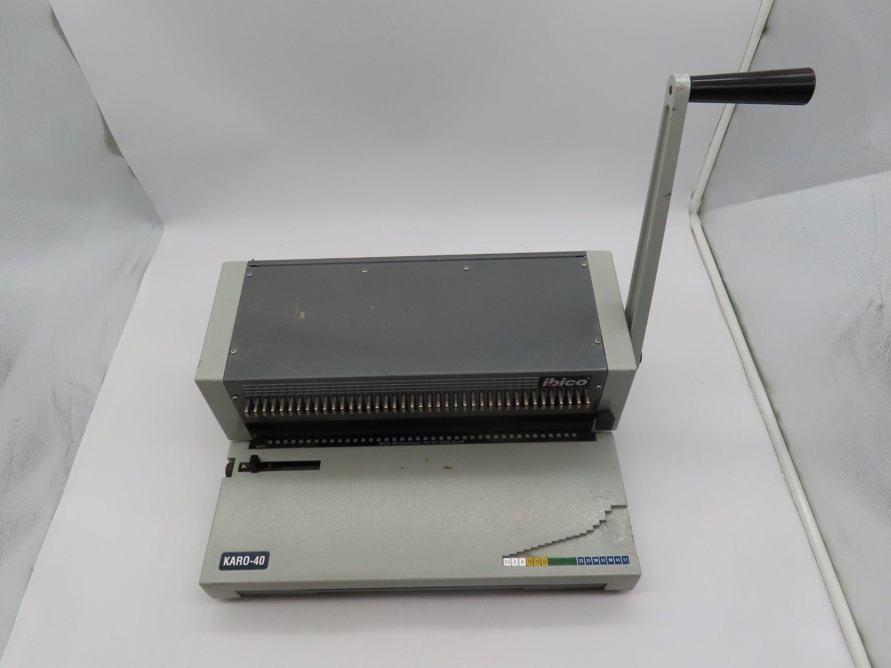 Ibico Machines à relier: Ibico Karo-40 Bindegerät – D'occasion à Reinach BL par WBZ-Flohmarkt