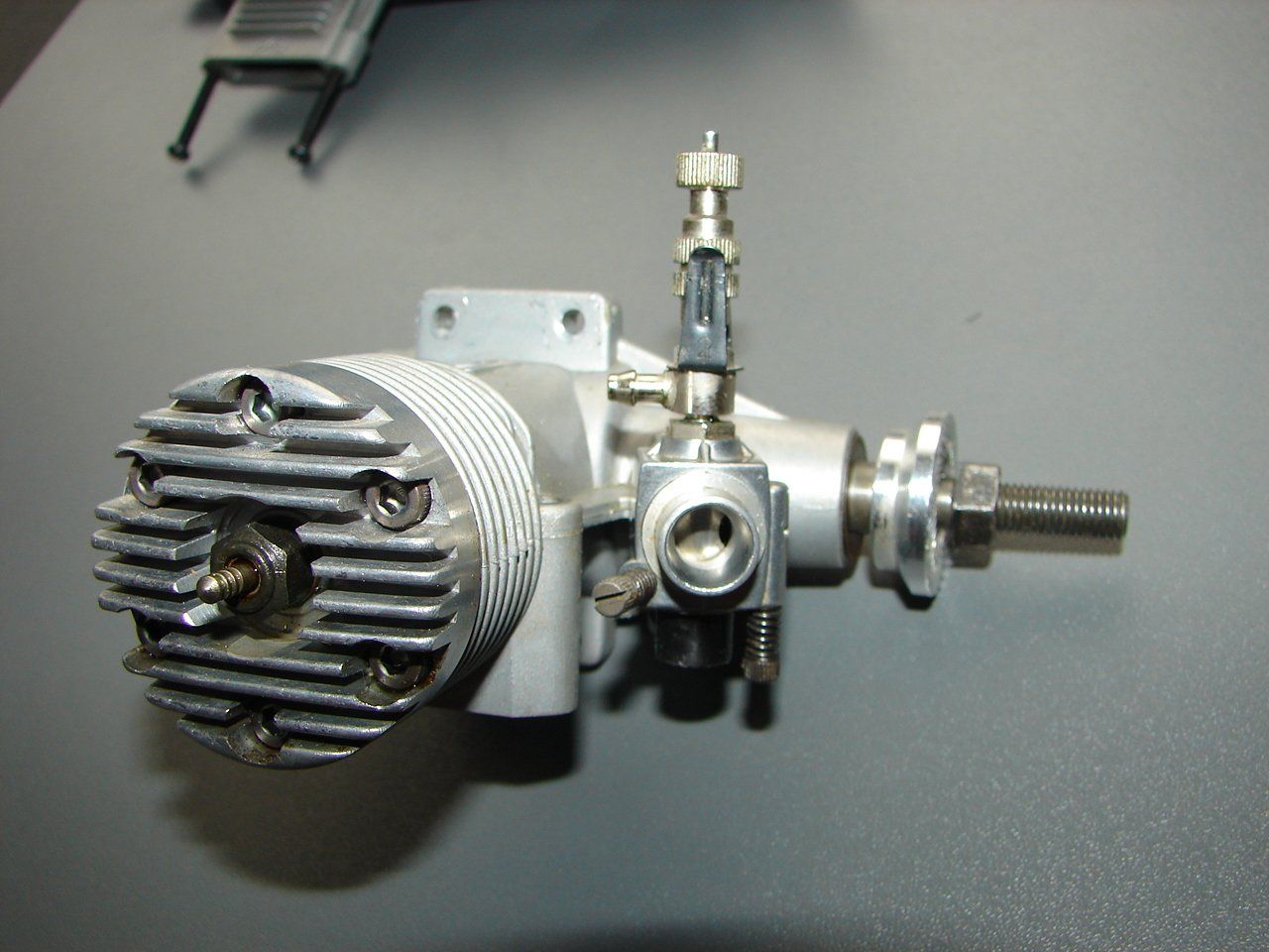 Motoren: O.S. MAX-35FP RC-Flugmotor – Gebraucht aus Murten von Dani_4-19 2