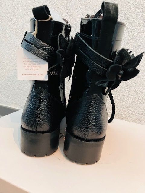 Damenschuhe: Stiefel Schwarzer – Neu und originalverpackt aus Adlikon b.Regensdf von lau_cp5r 4