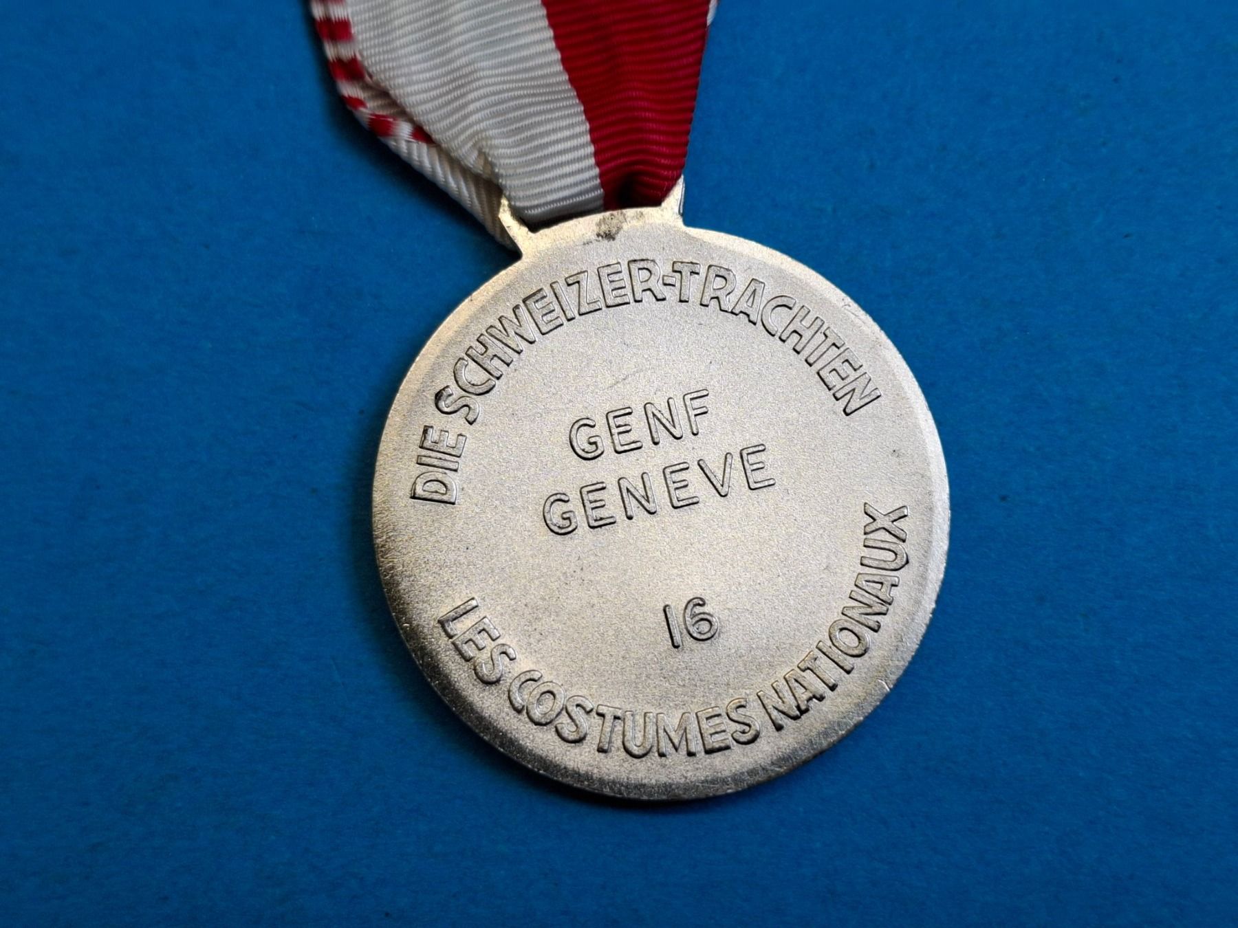 Medaillen: Trachten Genf 1965 (N38) – Gebraucht aus Schwanden GL von Suvorov 4