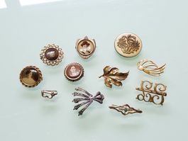 Lot de broches diverses vintage 