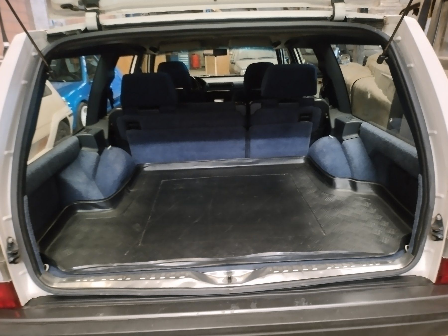 Volvo Automobili: VOLVO 940 KOMBI – Usato da Inkwil venduto da Desi02 5
