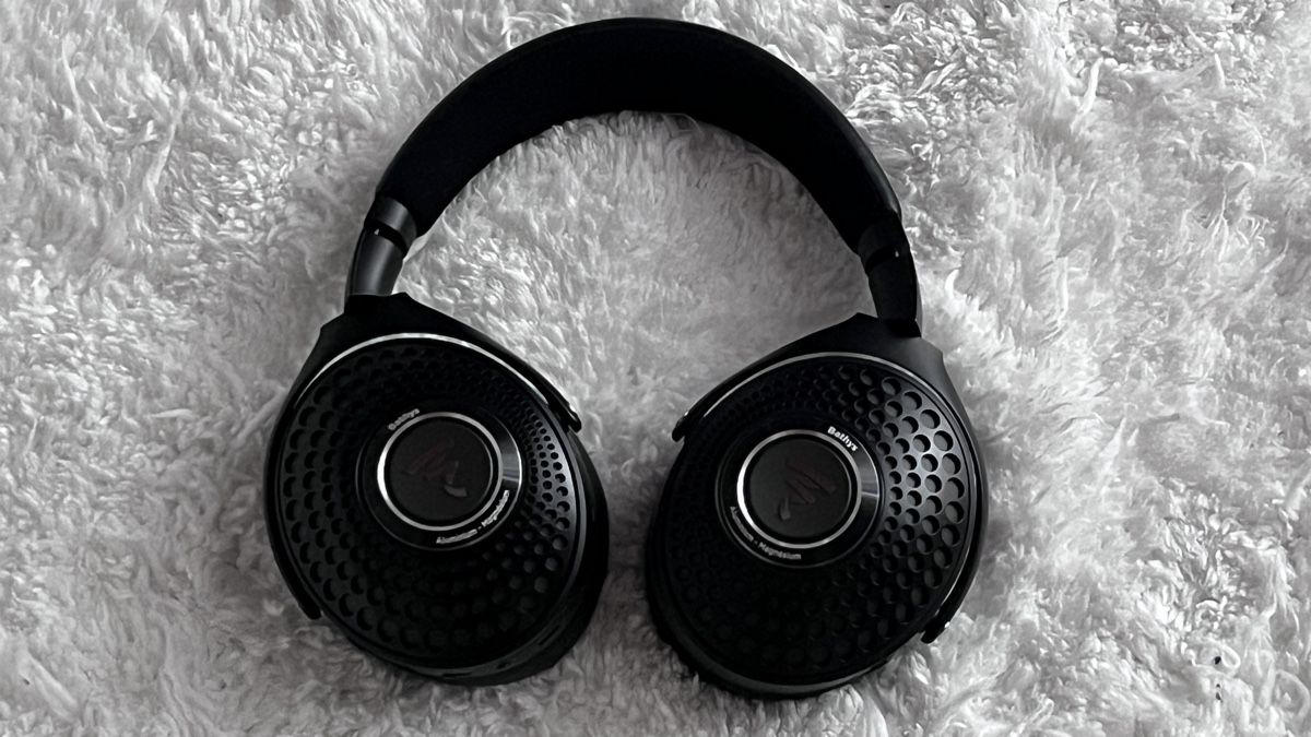 Focal Cuffie: Focal Bathys Kopfhörer - Top Zustand mit Etui! – Nuovo (secondo la descrizione) da Wimmis venduto da QC80 6
