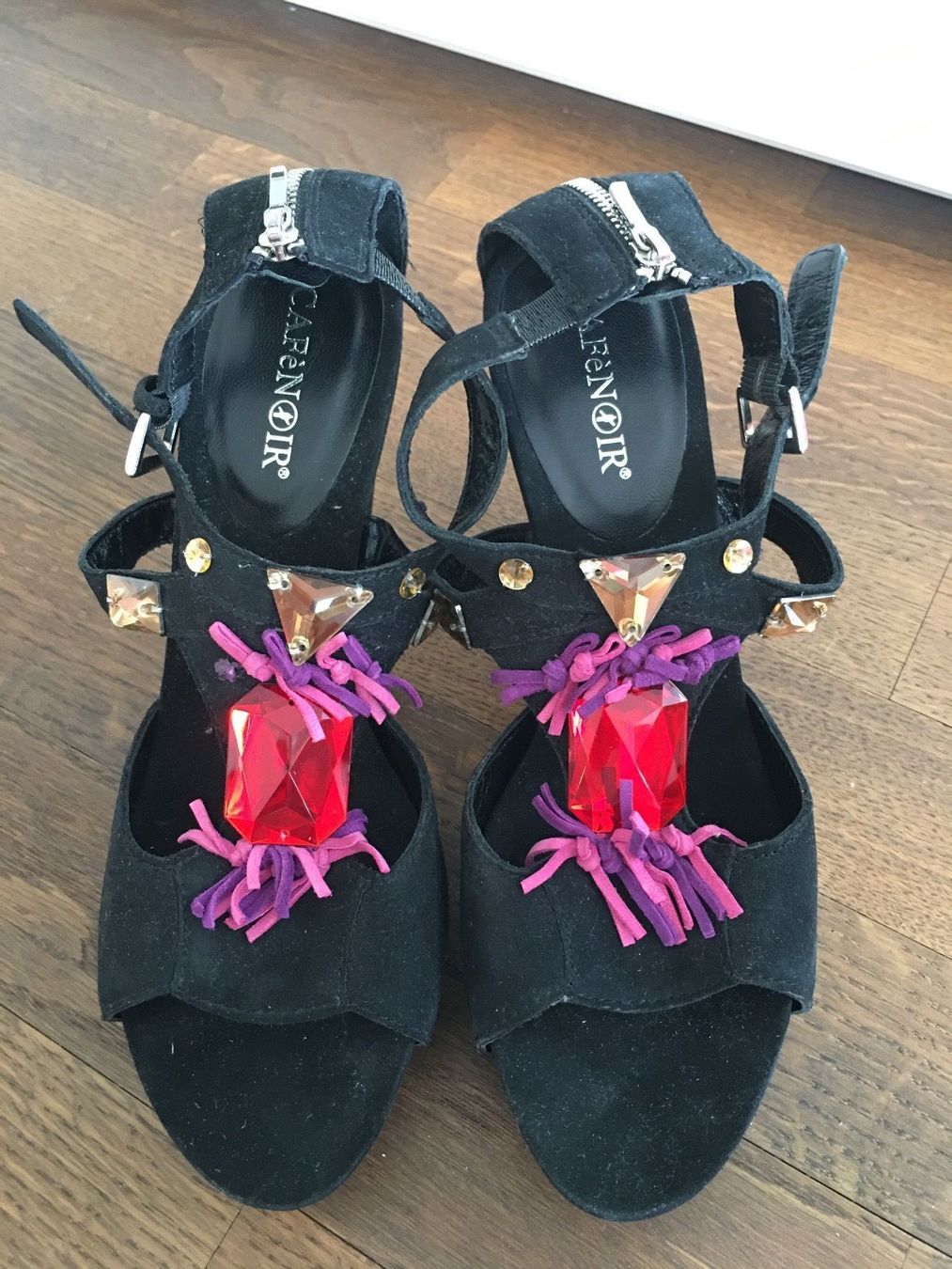 Scarpe da donna: MEGA TREND PUMPS-SCHWARZ-CAFÉ NOIR-GR.40 – Usato da Baar venduto da hasenfrau15
