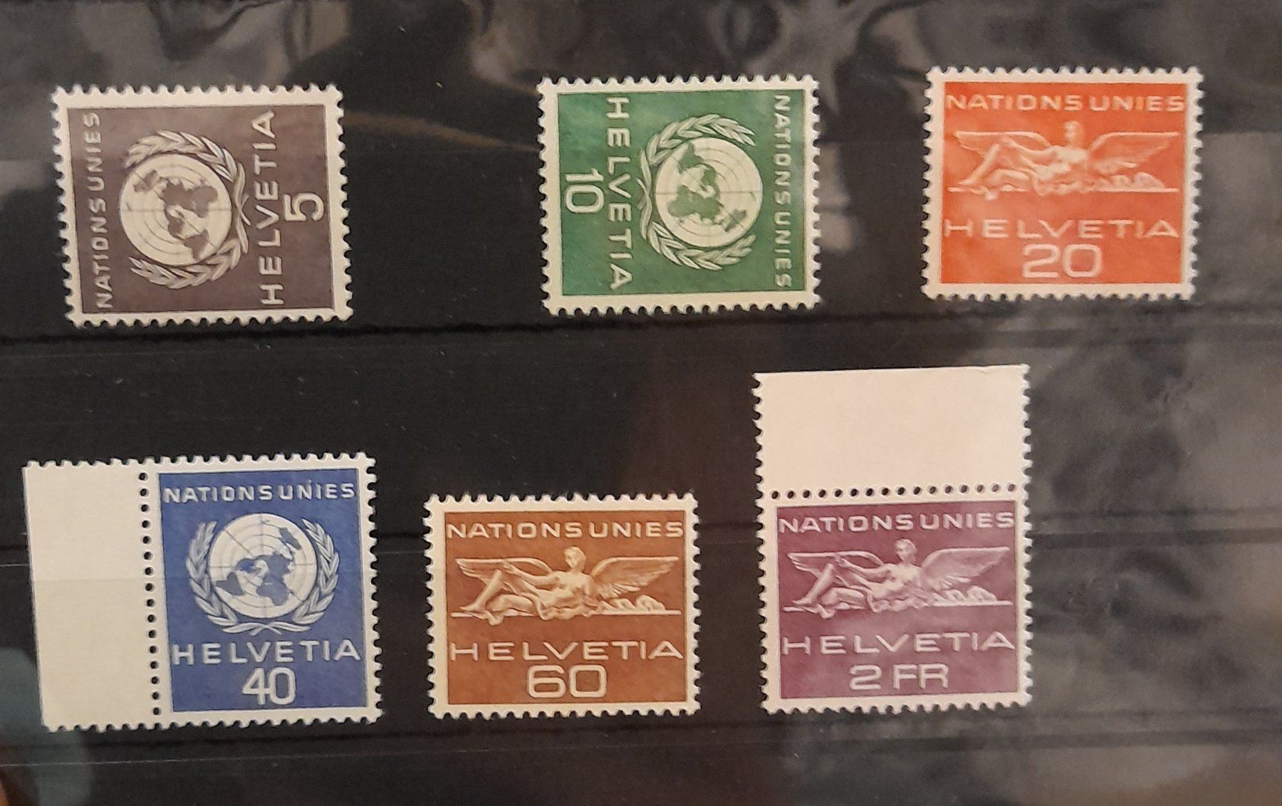 Alle Briefmarken: Uno Signet und geflügelte gestalt – Gebraucht aus Balgach von SIMEON27