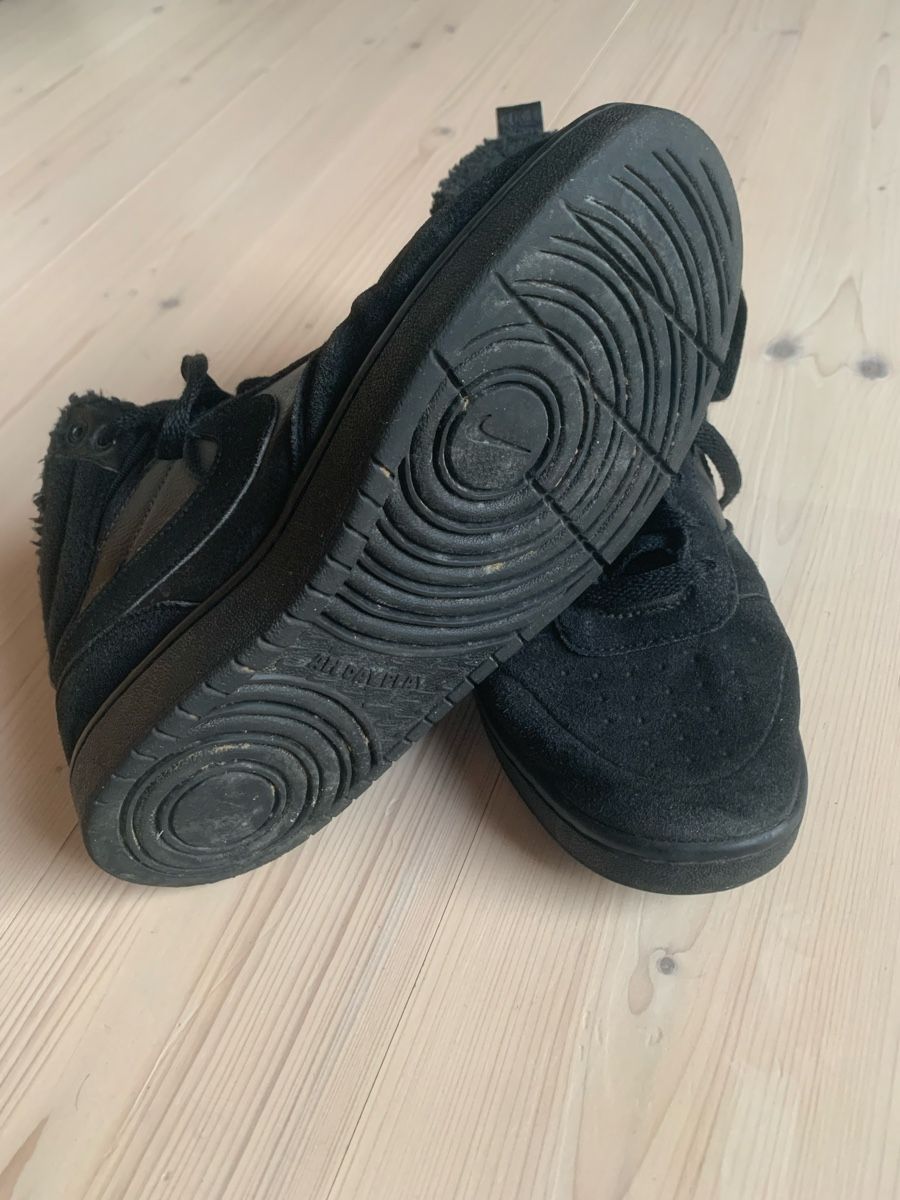 Nike Scarpe per ragazzi: Nike Winterschuhe Gr. 40 – Usato da Biberist venduto da coffee13 4