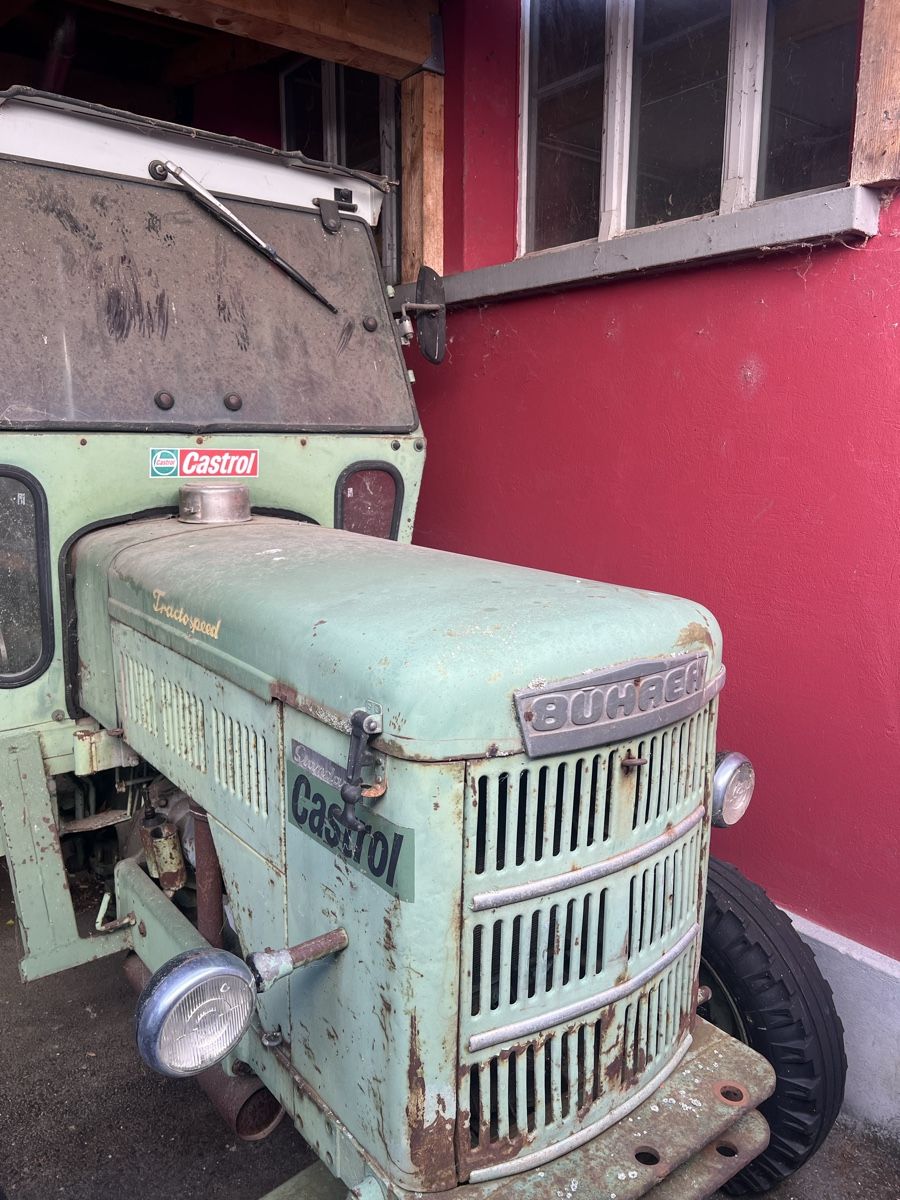Bührer Tracteurs: BUEHRER OS 13 E  1966 Oldtimer Restaurationsobjekt – Défectueux à Deitingen par luc_5bwg