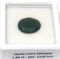 1x Opale noire ovale 11x9 mm - 1.86 ct - Valeur 130.- Fr