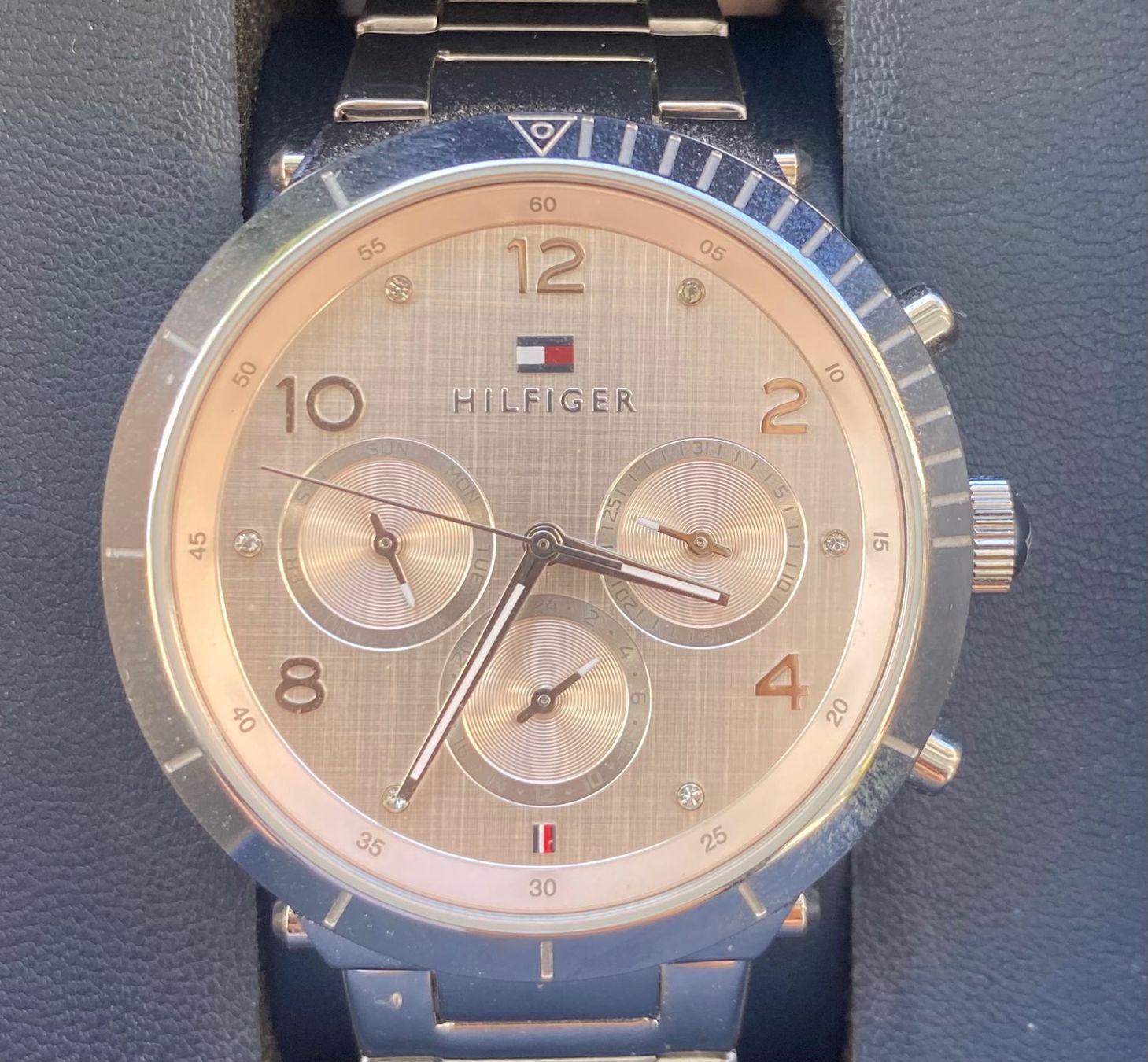 Tommy Hilfiger Orologi: Tommy Hilfiger Damenuhr Inkl. Box – Nuovo (secondo la descrizione) da Chur venduto da andriambavy 1