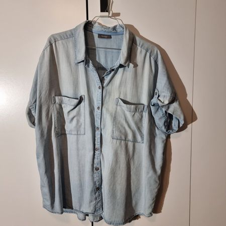 Legere, lockere Hemd- Bluse,  Grösse 48