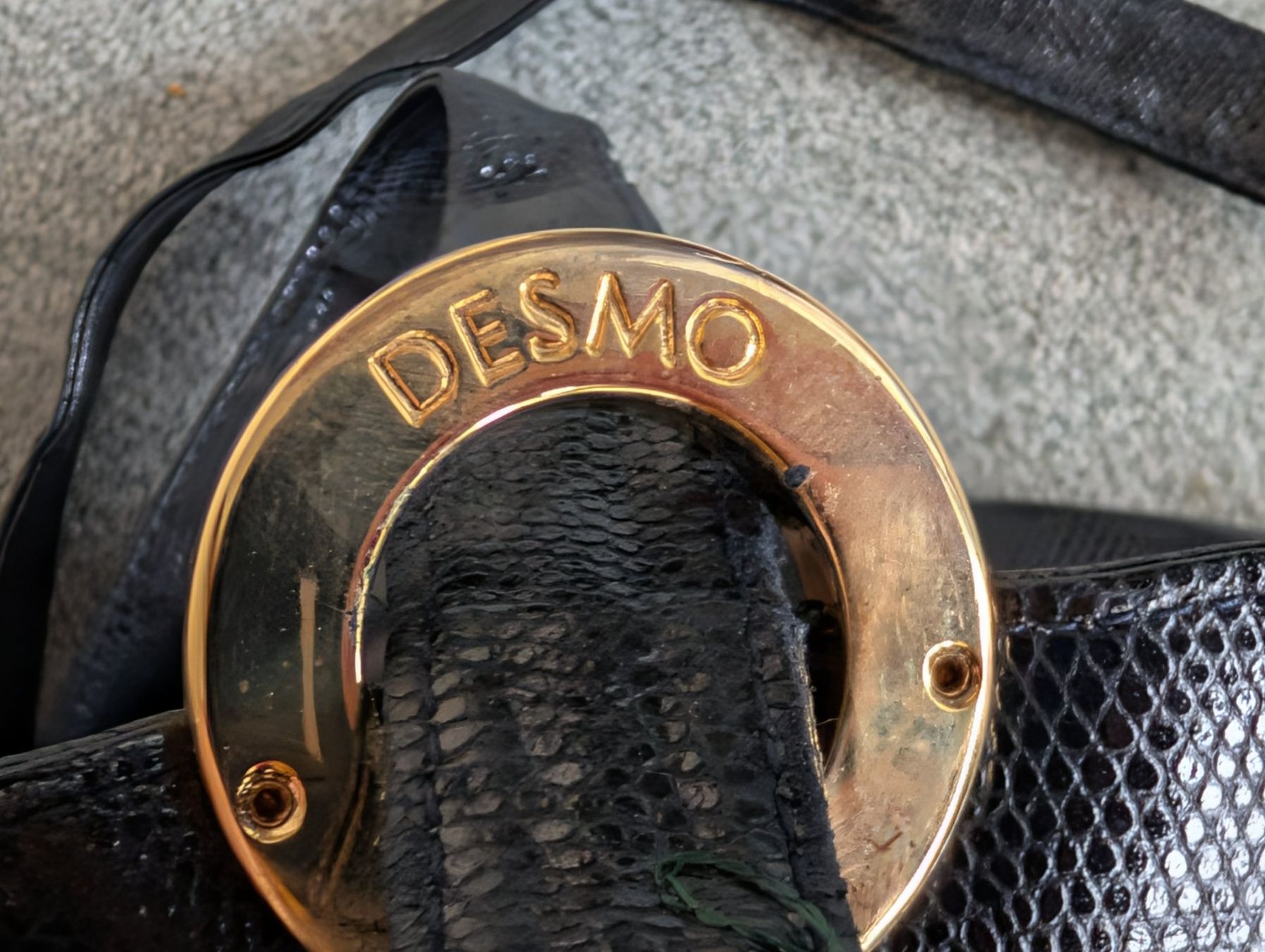 Borse da donna: Schwarze Desmo Firenze Schultertasche – Usato da Herisau venduto da apo_bxx7 4