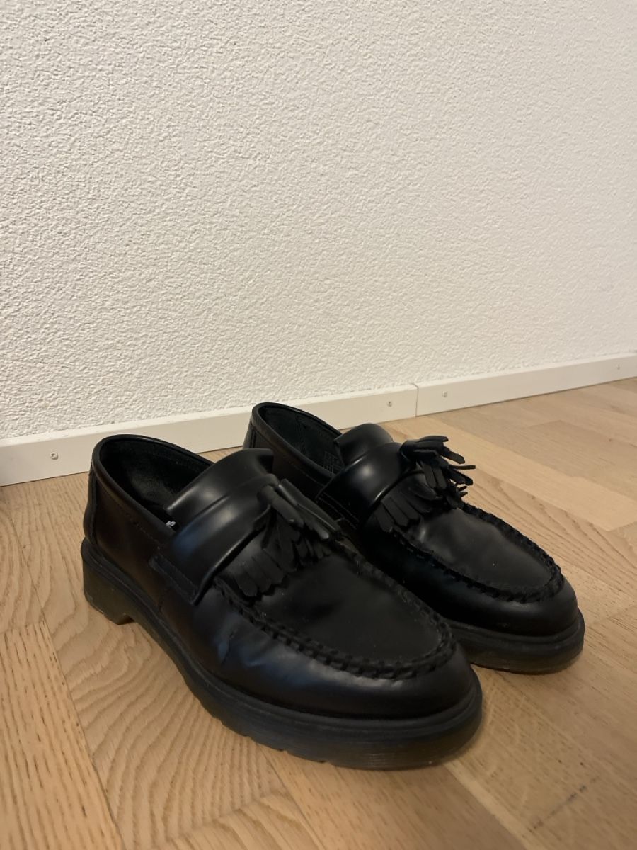 Dr. Martens Scarpe da uomo: Dr. Martens Tassel Loafer – Usato da Beringen venduto da ama_tp2p