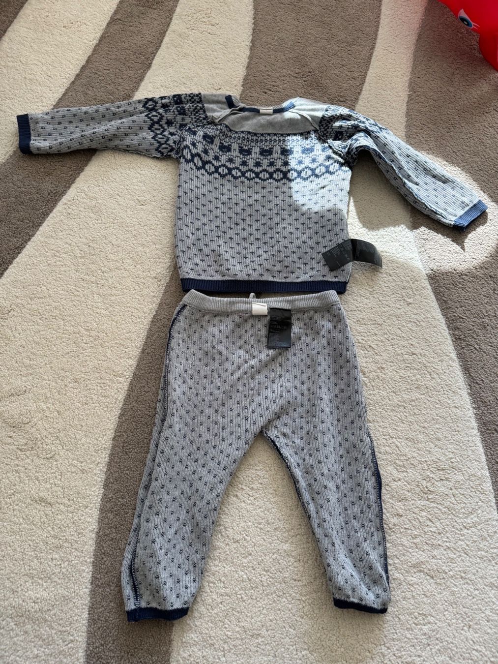 H&M Lotti & Set di vestiti: 2-teiliges Set (Emsemble 2 pièces) – Usato da Zürich venduto da Mina_09 2