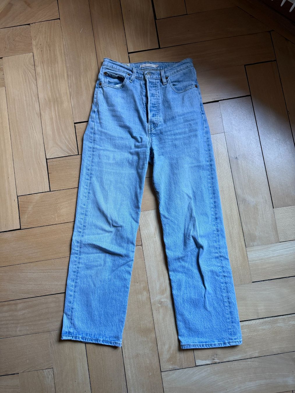 Levi's Jeans: LEVIS - Ribcage Straight Jeans hellblau 25 – Gebraucht aus Zürich von Diazaio