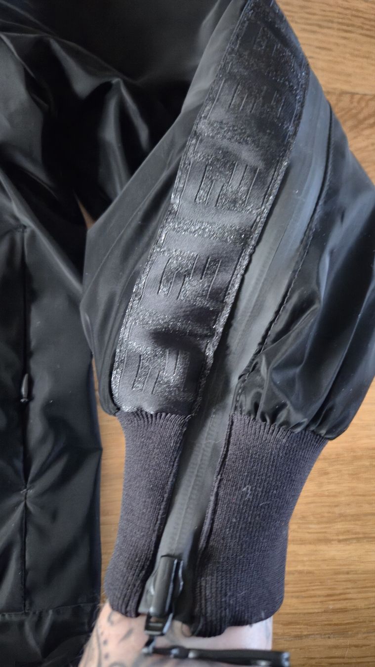 Fendi Jacken: Fendi Jacke Grösse S – Gebraucht aus Benglen von Janine_25 1