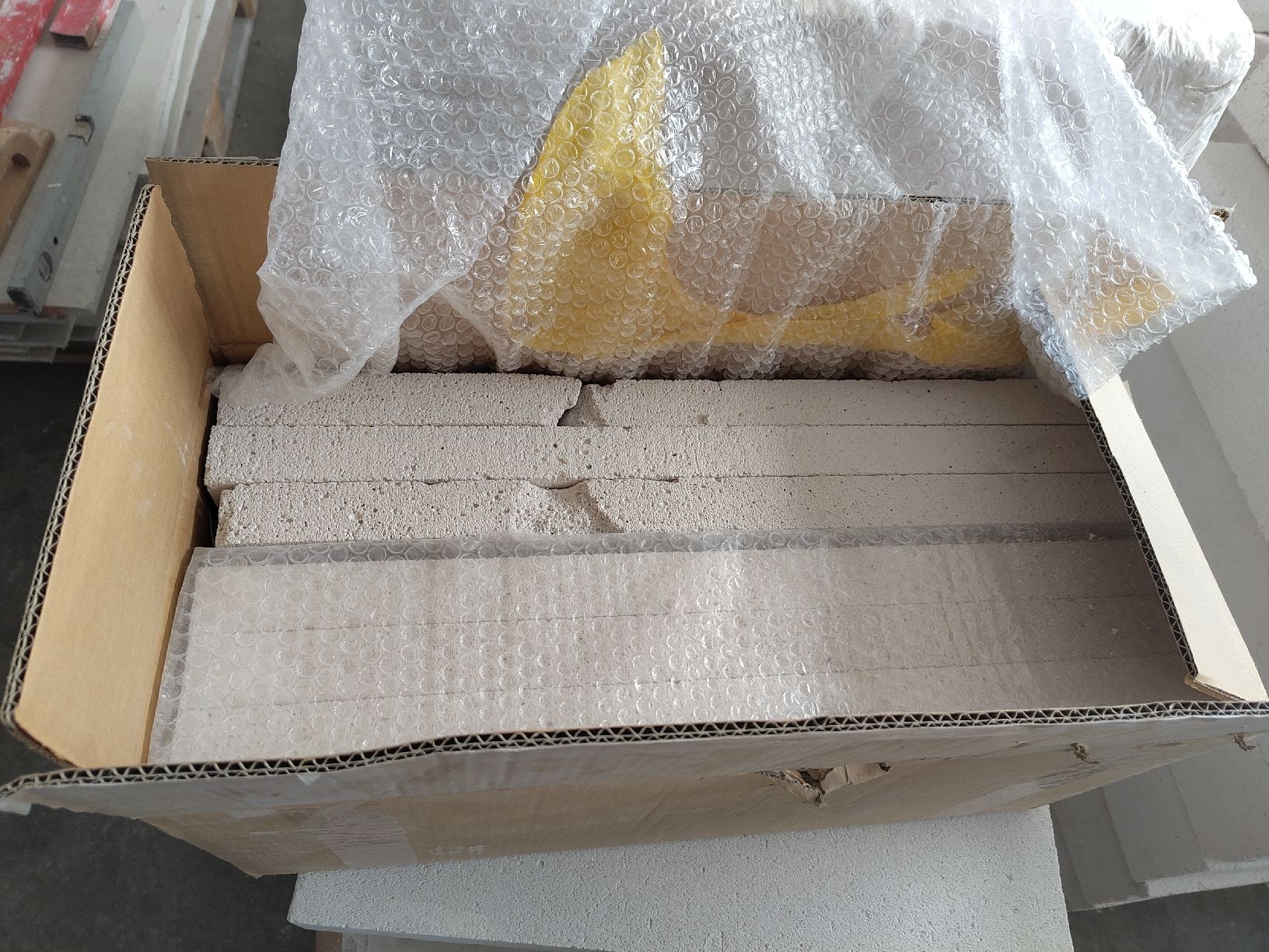 Pietre & tegole: Sto Dämmplatten / Ytong Steine Reste – Usato da Wiedlisbach venduto da Kosolov 3