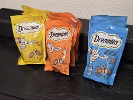 Dreamies und Felix Katzenleckerli Konvolut 16 Packungen